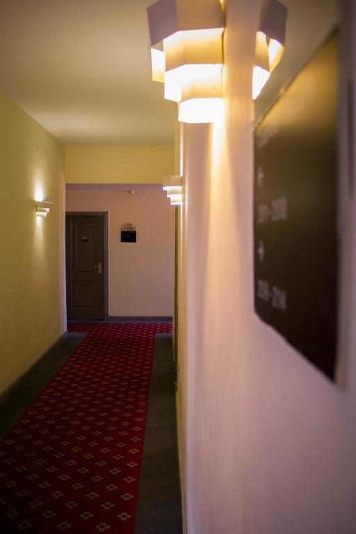 Guidi Hotell Linares Eksteriør bilde